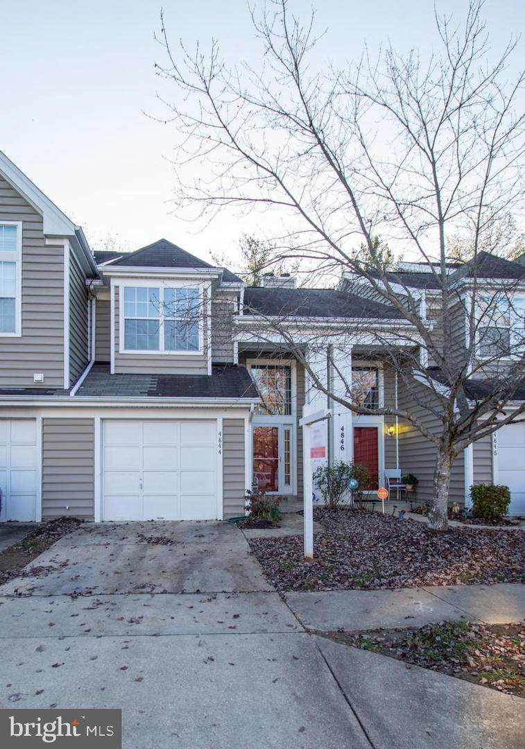 4844 King John Way - Photo 1