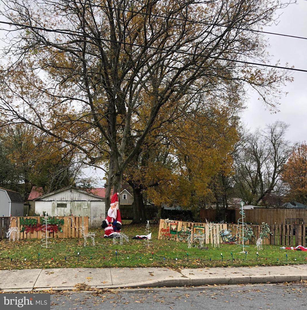 113 Wolcott Street - Photo 1