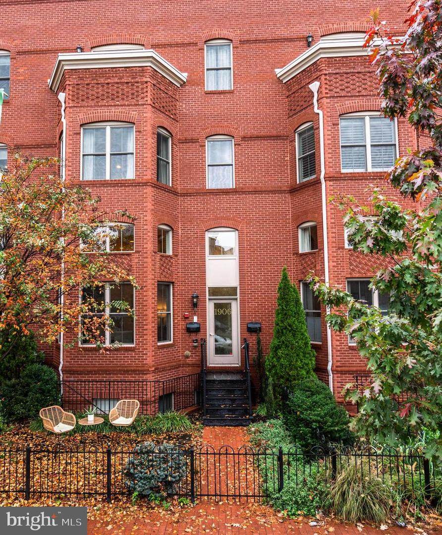 1906 Vermont Avenue - Photo 1