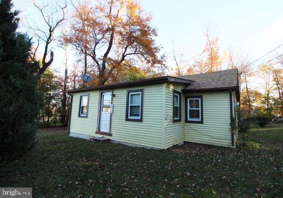 41 Lancaster Avenue - Photo 1