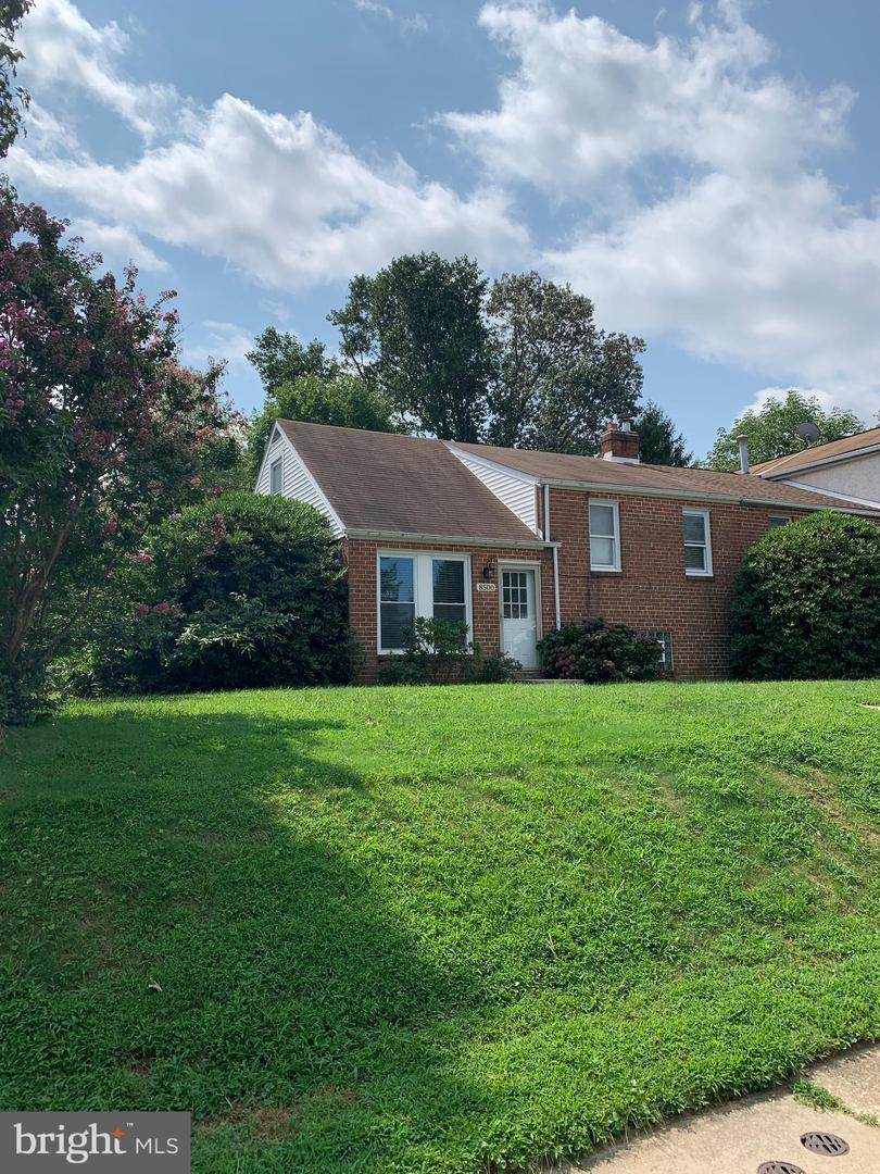8500 Chippewa Road - Photo 1