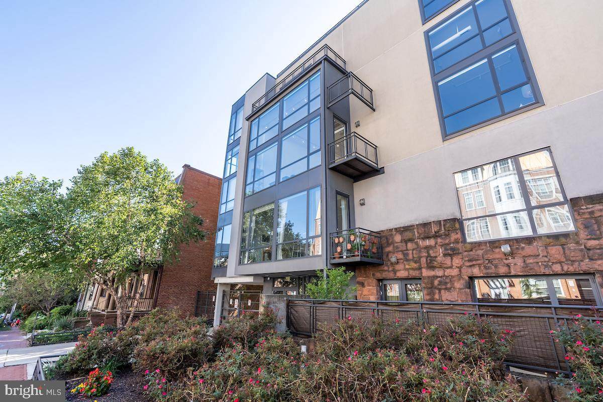 1454 Belmont Street - Photo 1