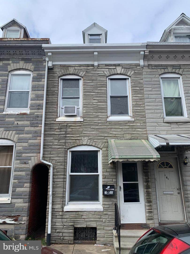 624 Locust Street - Photo 1
