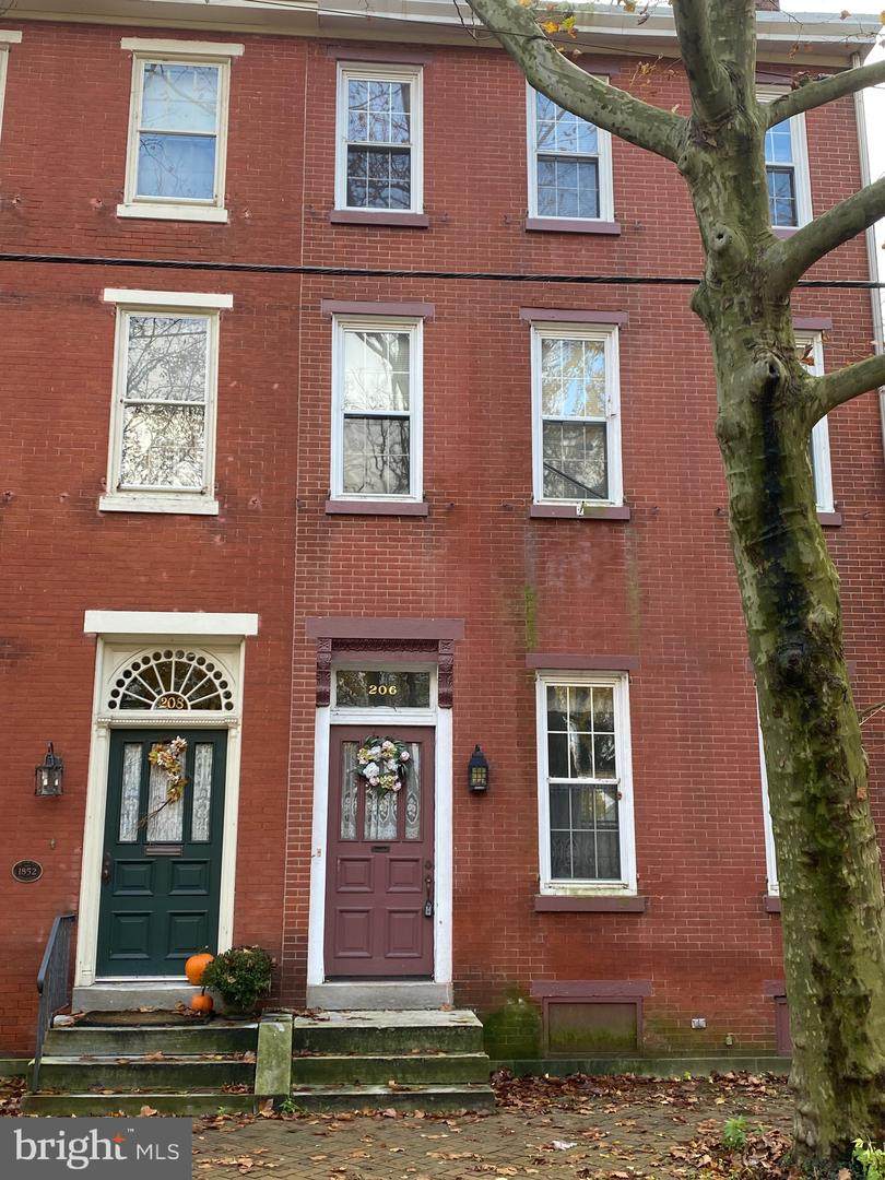 206 Union Street - Photo 1