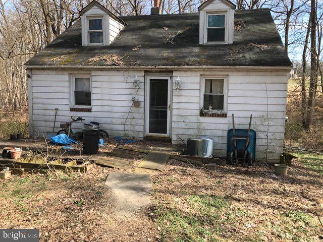 4200 Hedgehill Lane - Photo 1