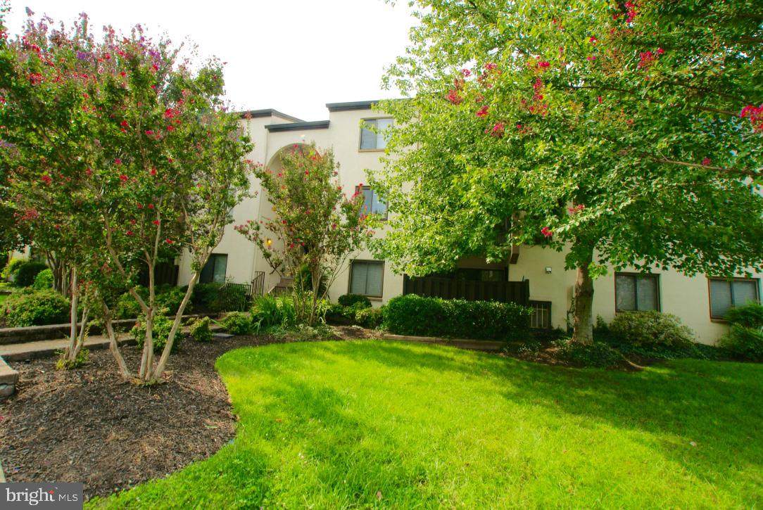 603 Center Street - Photo 1
