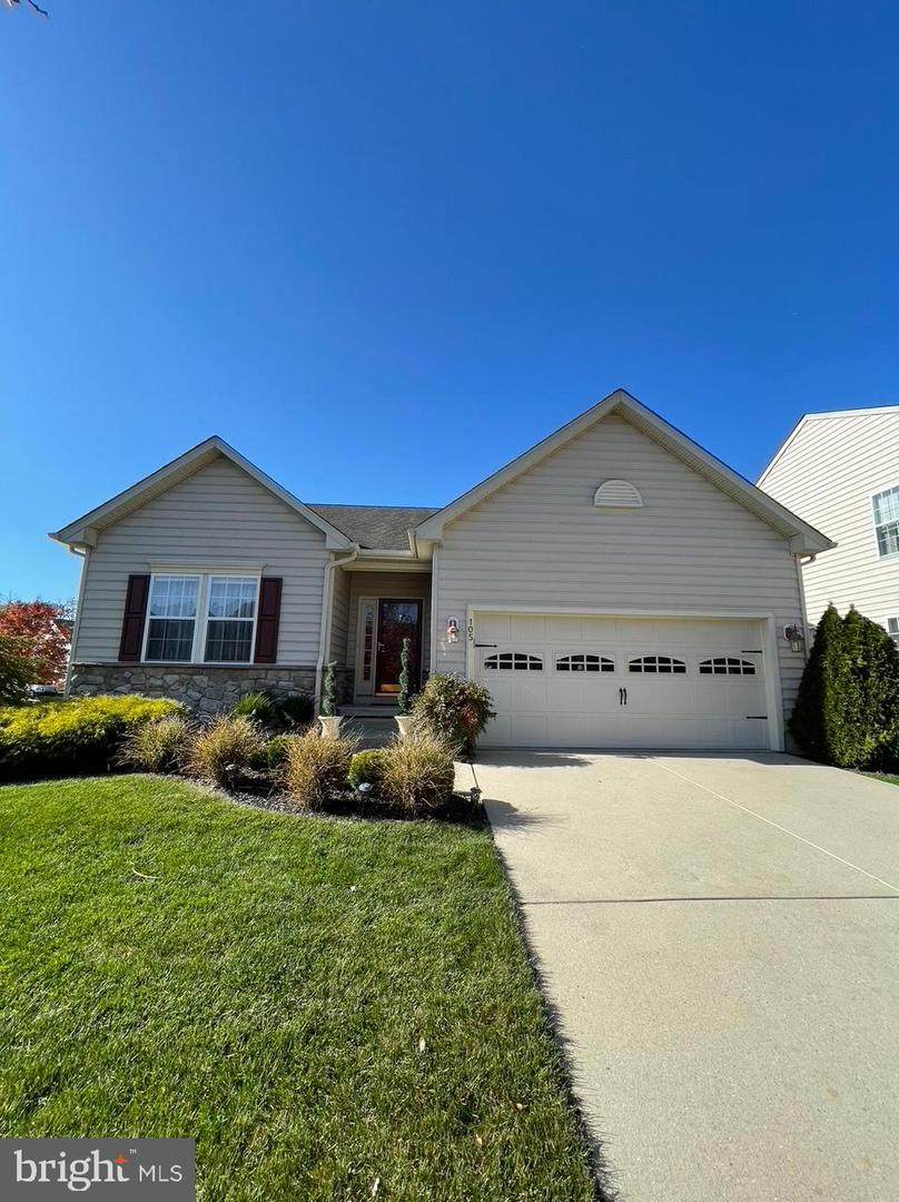 105 Hearthstone Drive - Photo 1
