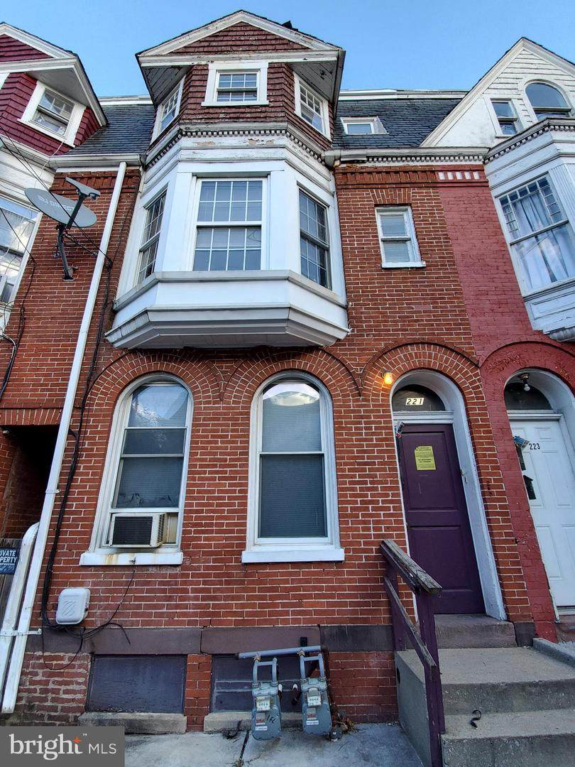221 Pine Street - Photo 1
