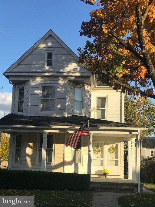 315 Middle Street - Photo 1