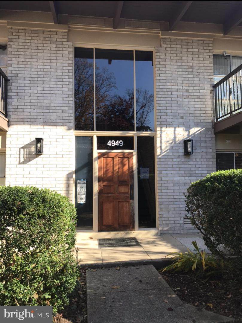 4949 Americana Drive - Photo 1