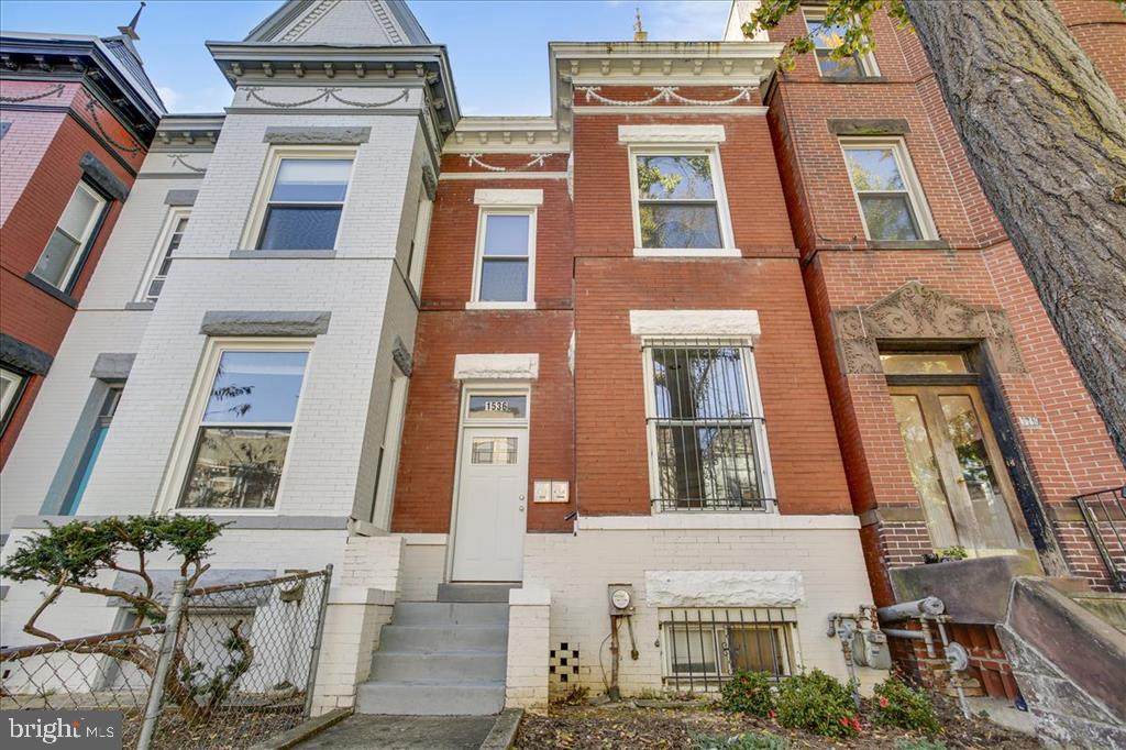 1536 Monroe Street - Photo 1