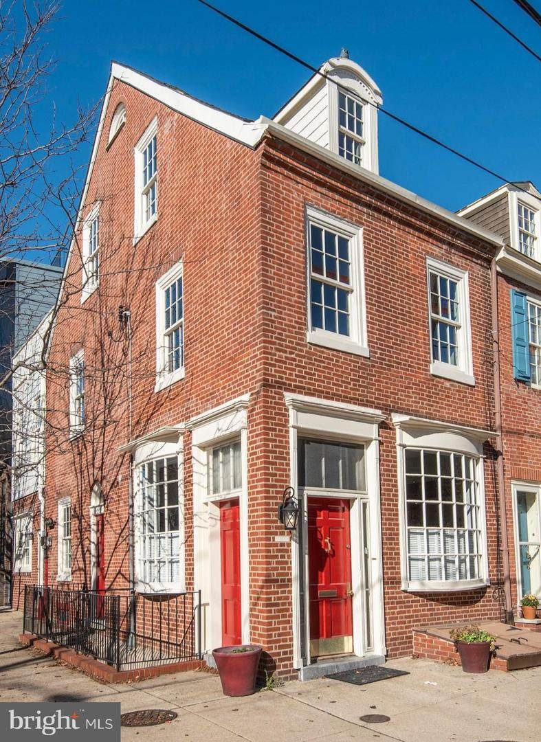 858 Front Street - Photo 1