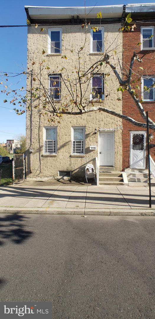 910 2ND Street - Photo 1
