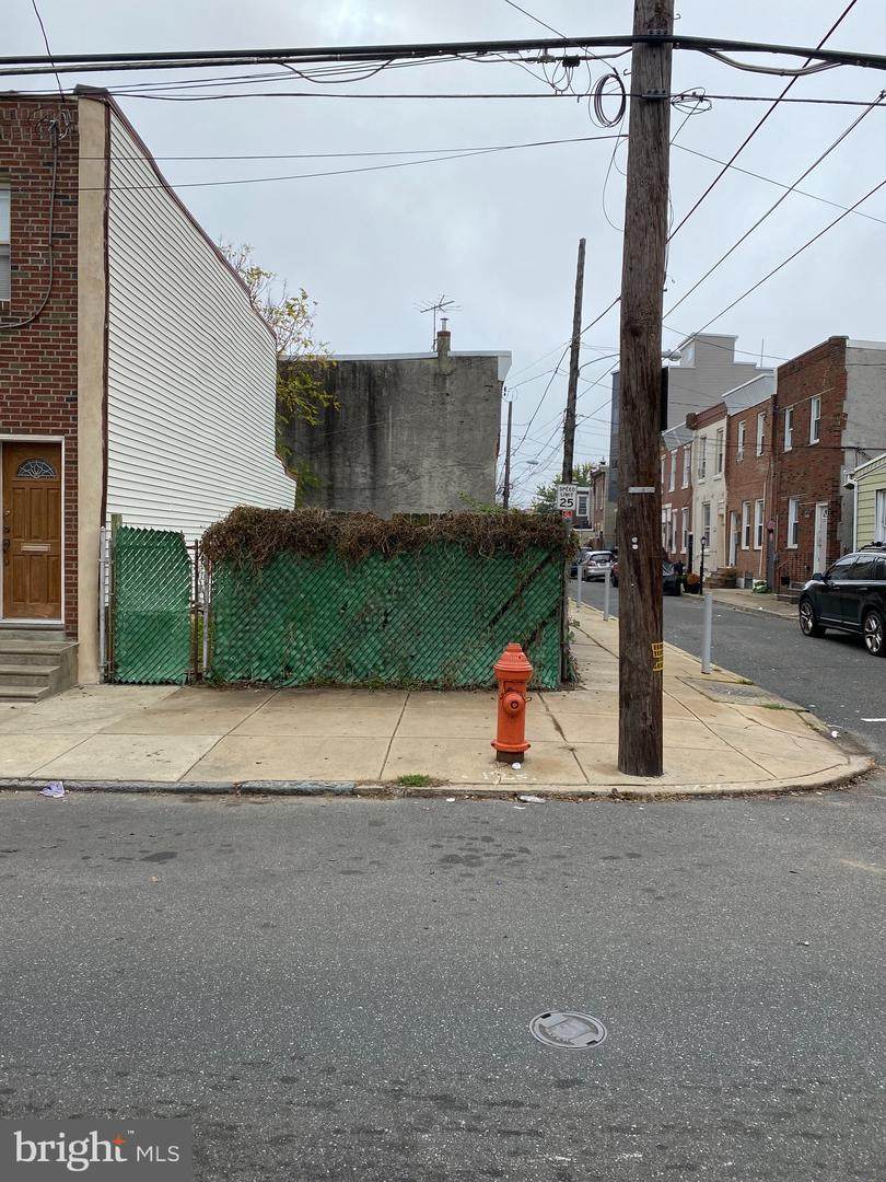 2615 Tulip Street - Photo 1