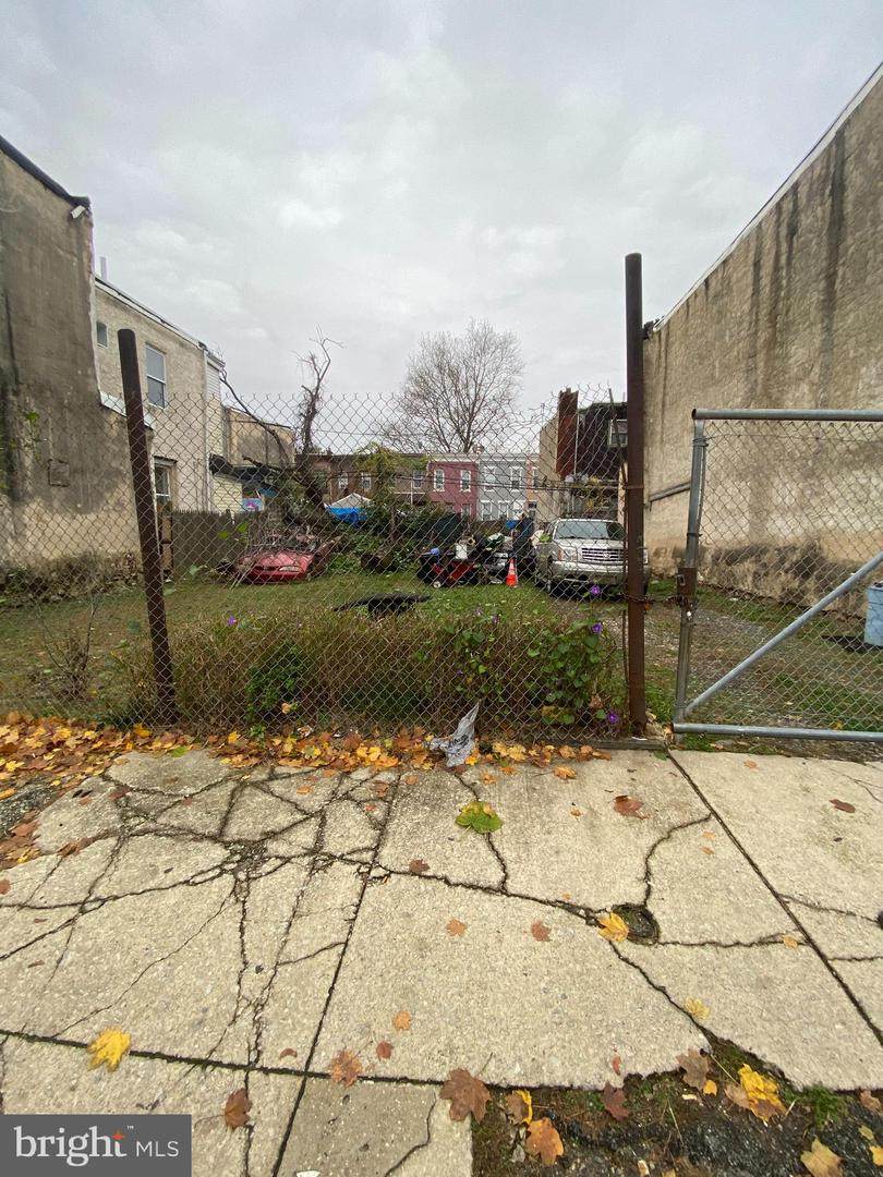 3126 8TH Street - Photo 1