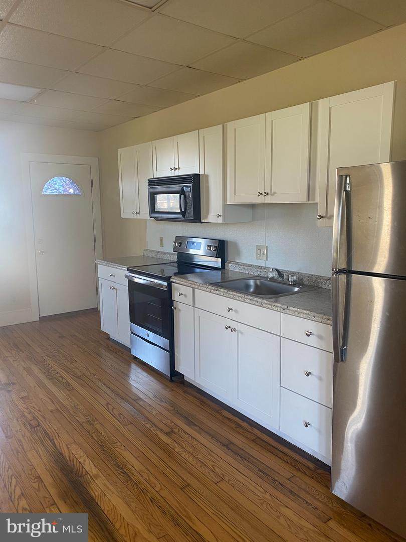 1748 Kirkwood Pike - Photo 1