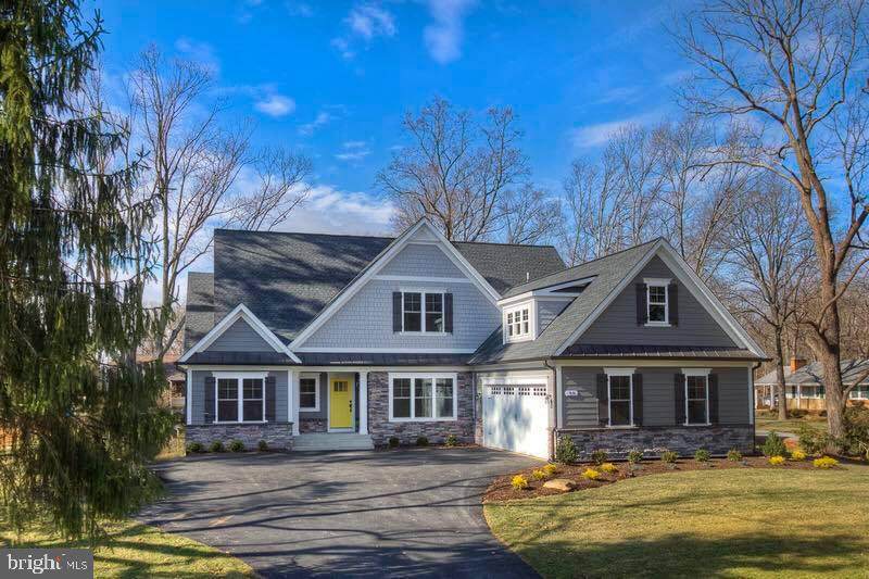 1820 Legacy Lane - Photo 1