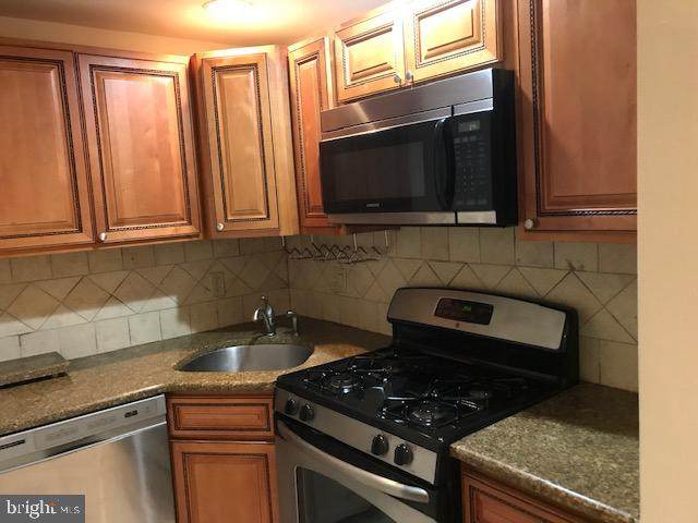 606 16TH Street - Photo 1