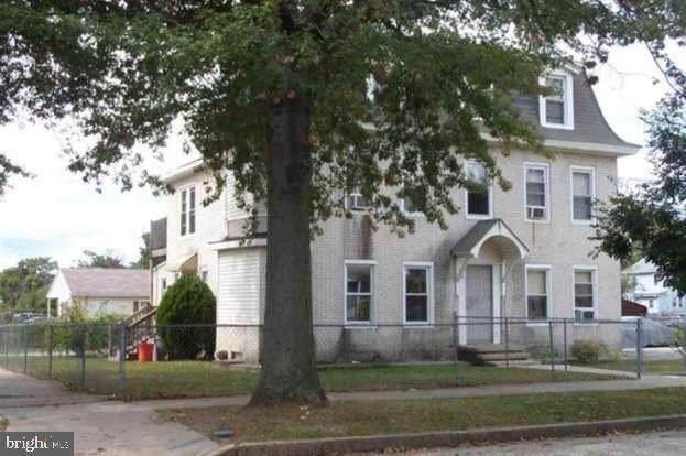 220 South Seventh Street - Photo 1