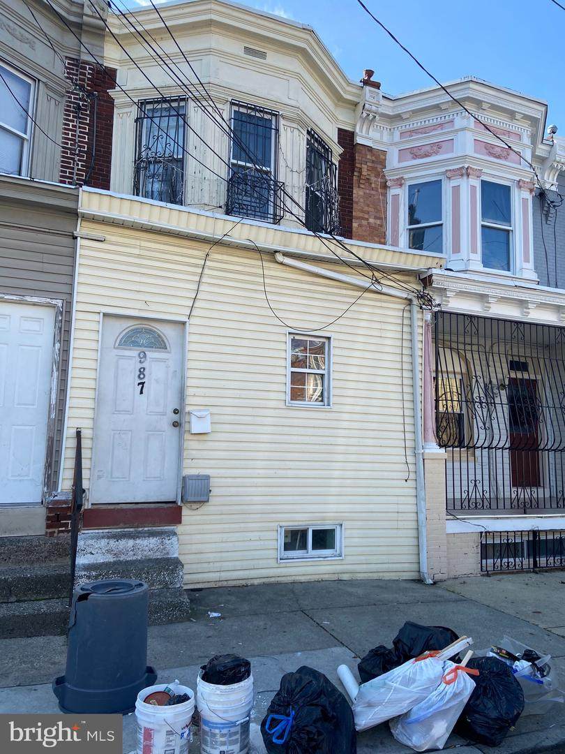 987 23RD Street - Photo 1