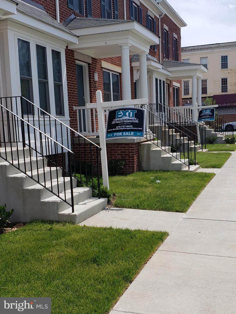 591 Baker Street - Photo 1