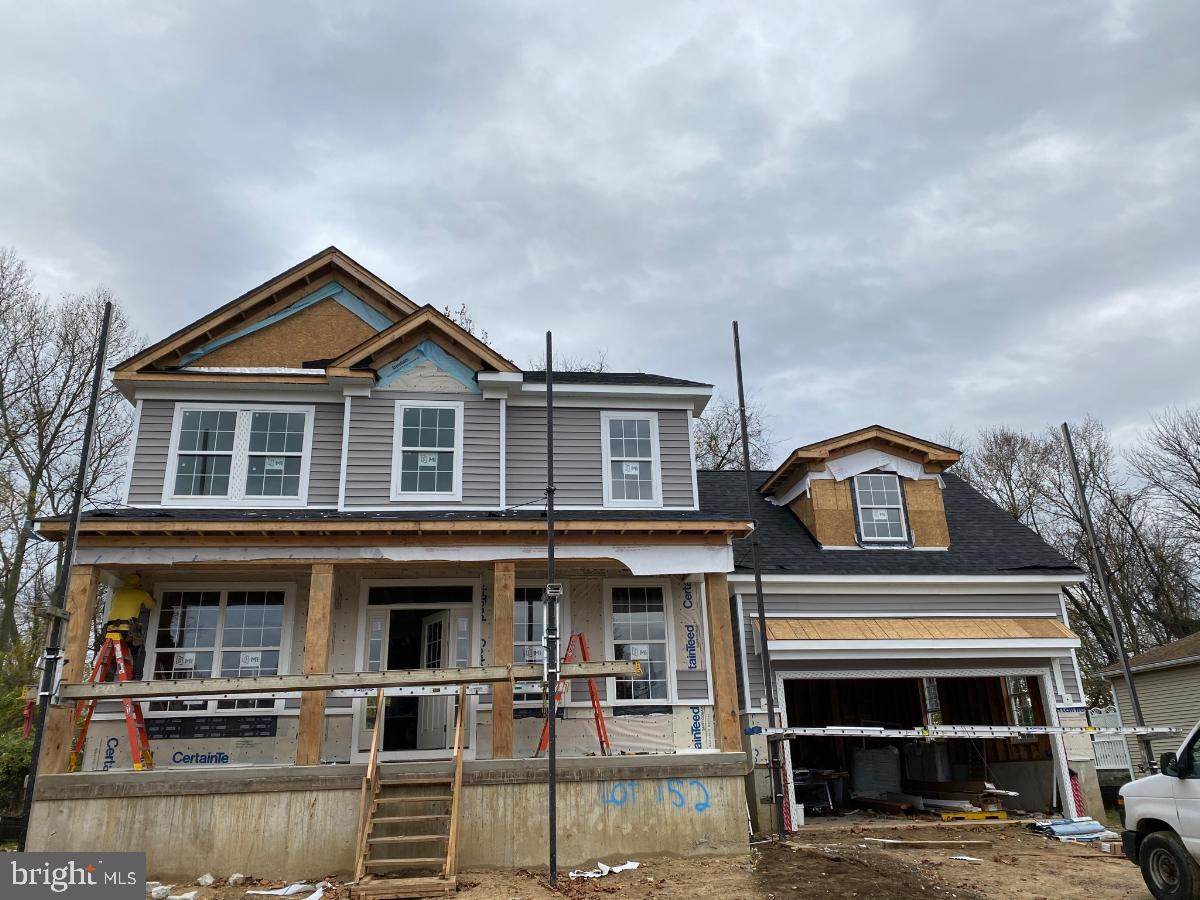 152 Fairfax Drive - Photo 1