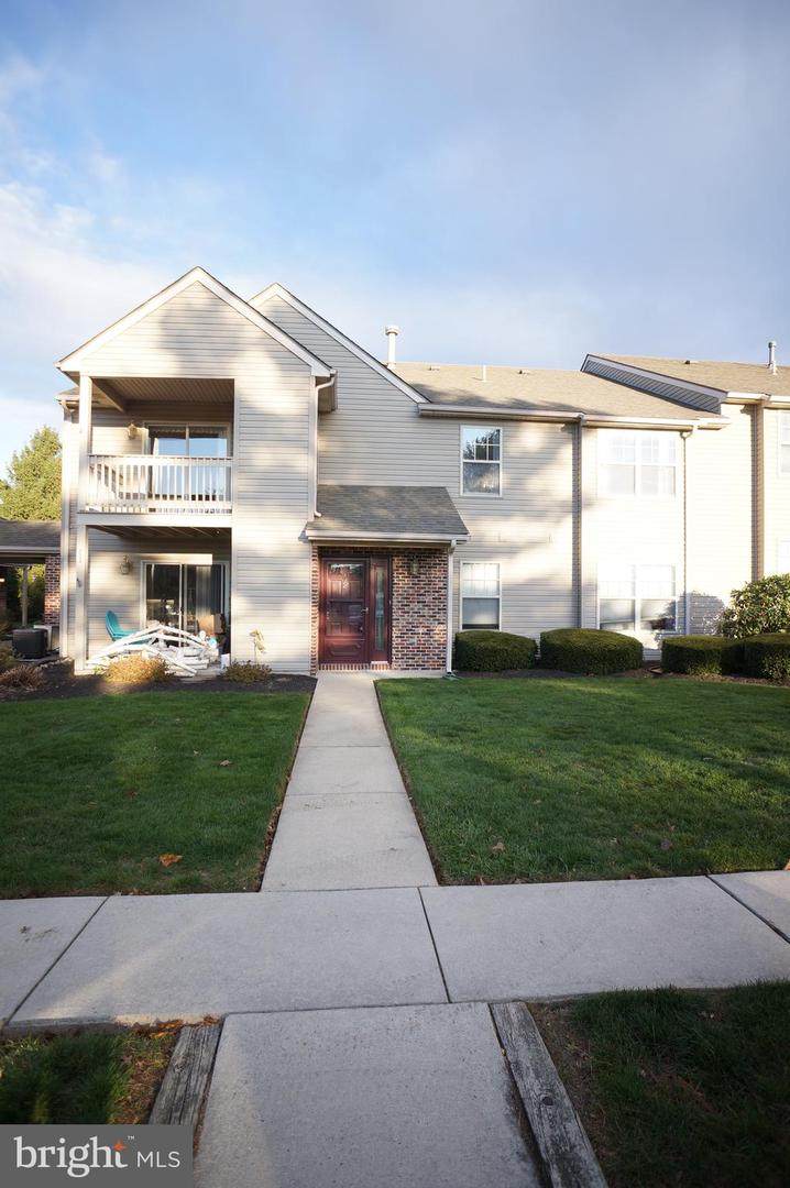 12 Wiltshire W - Photo 1
