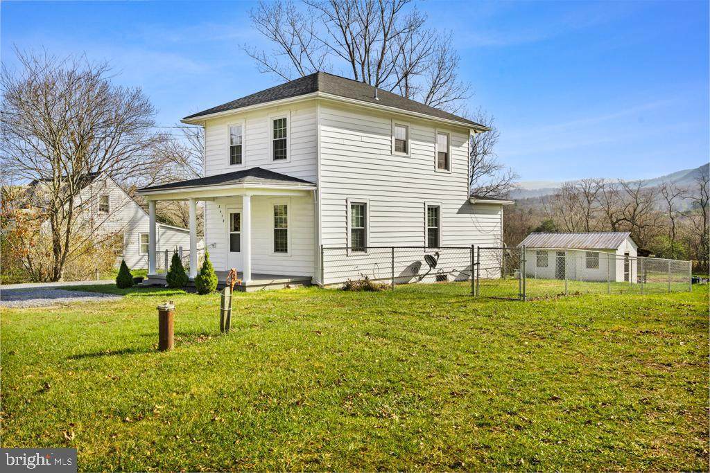 2458 Stonewall Jackson - Photo 1