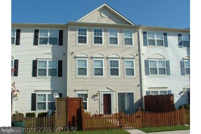 4965 Clarendon Terrace - Photo 1