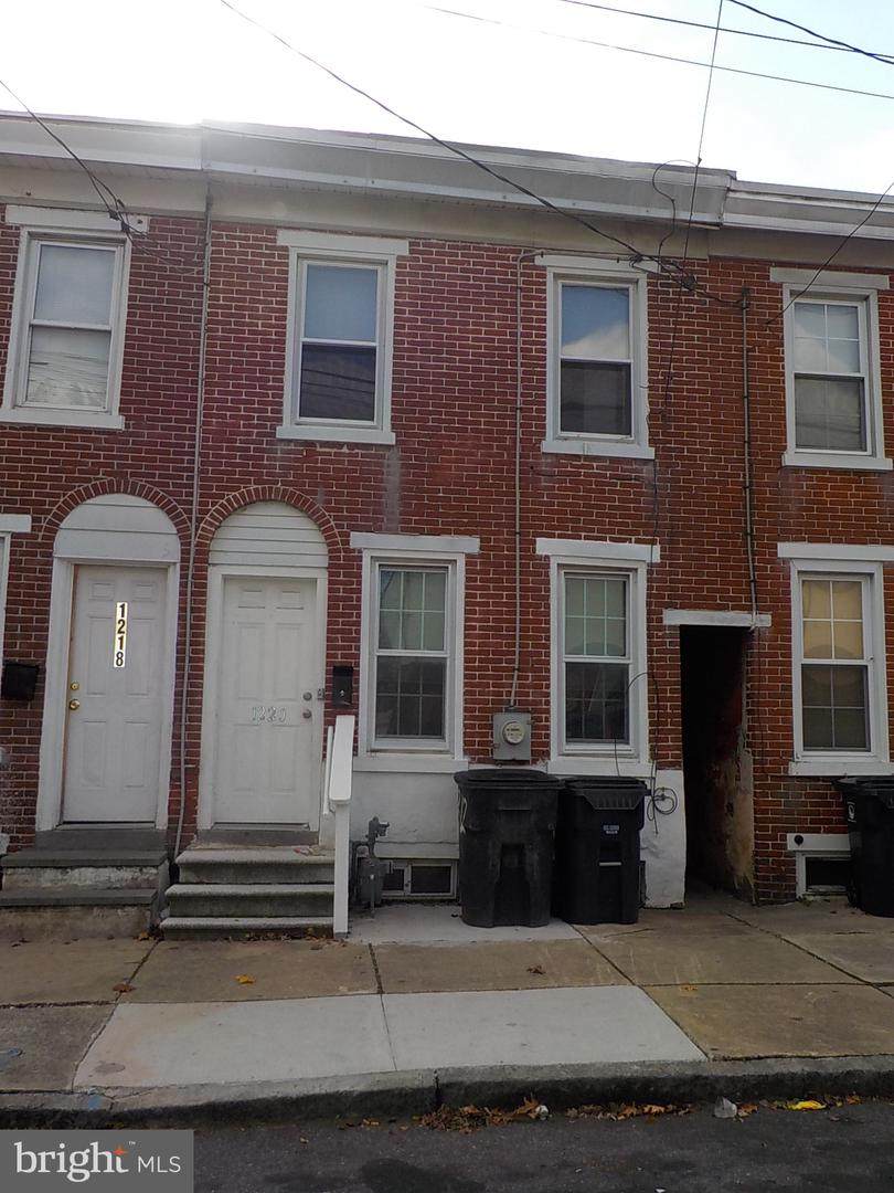 1220 Chestnut Street - Photo 1