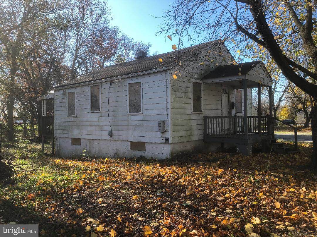 307 11TH Street - Photo 1