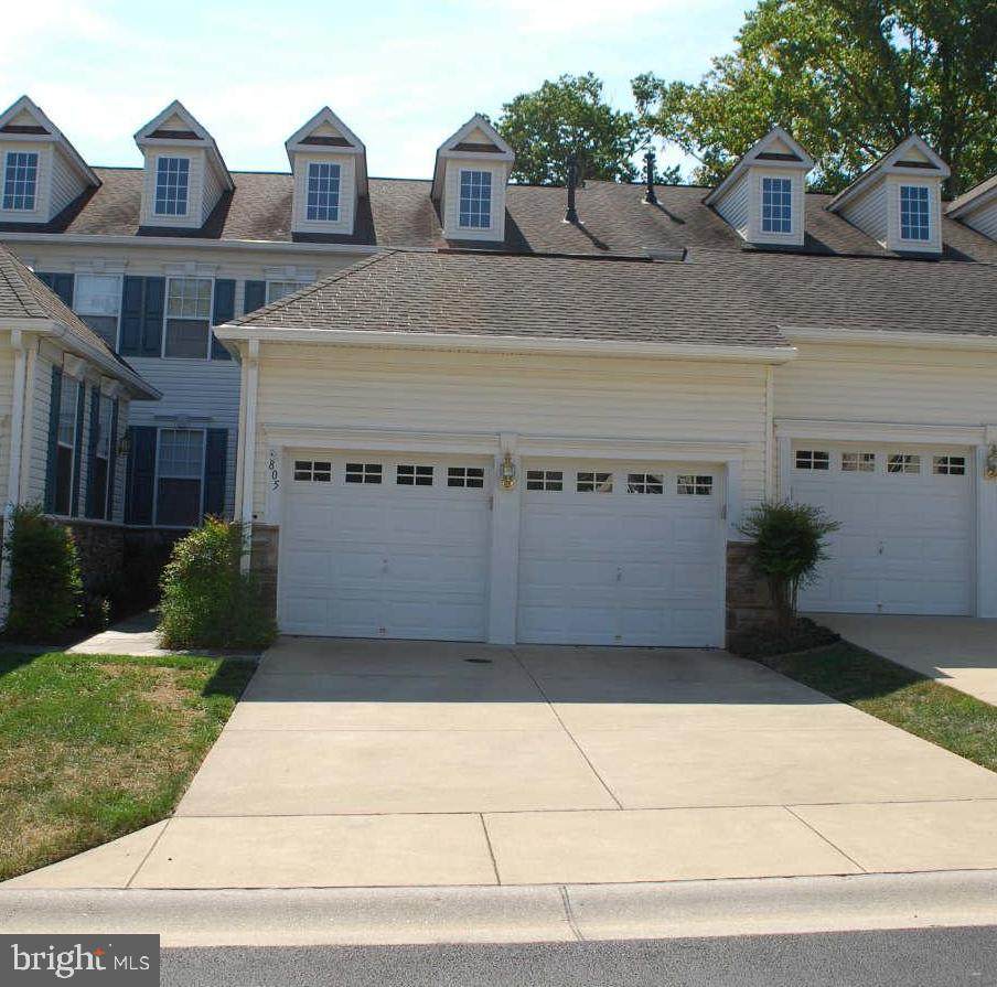 805 Thicket Court - Photo 1