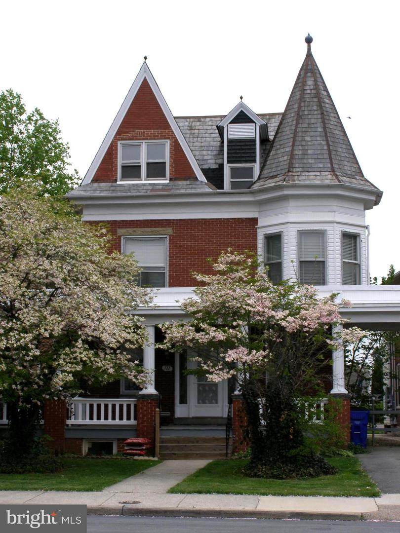 711 Oak Hill Avenue - Photo 1