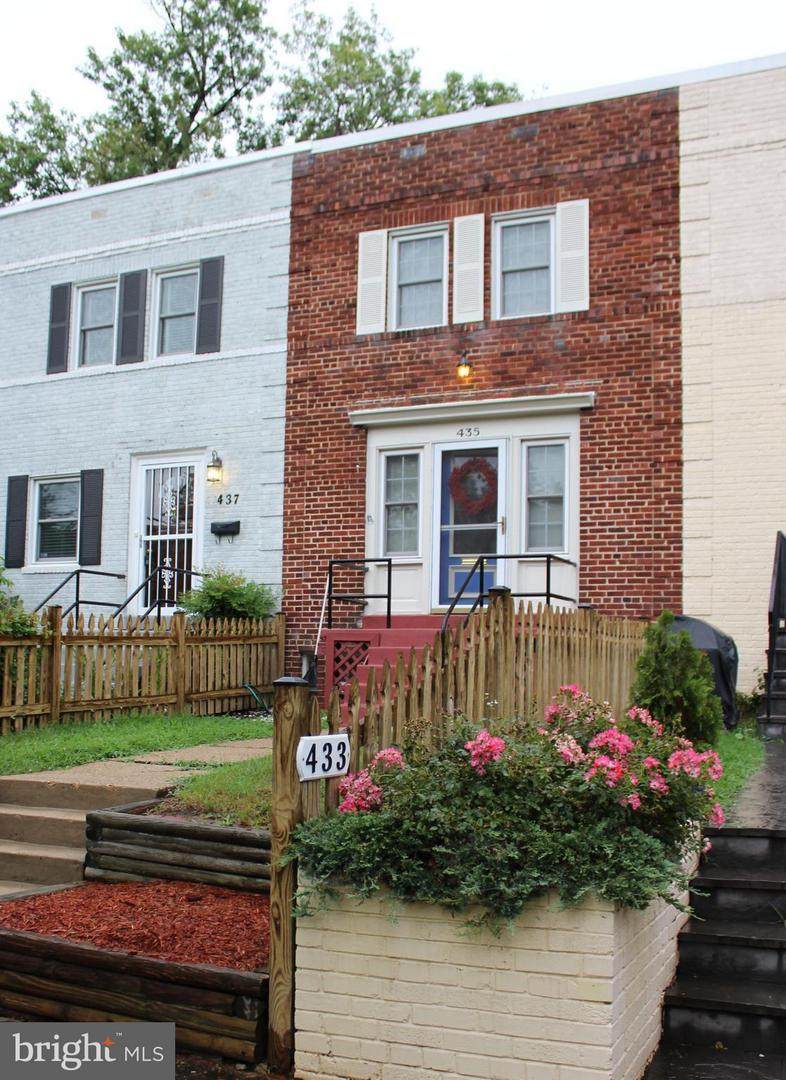 435 Mount Vernon Avenue - Photo 1