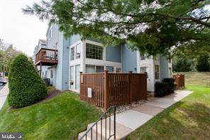 412 Brown Briar Circle - Photo 1