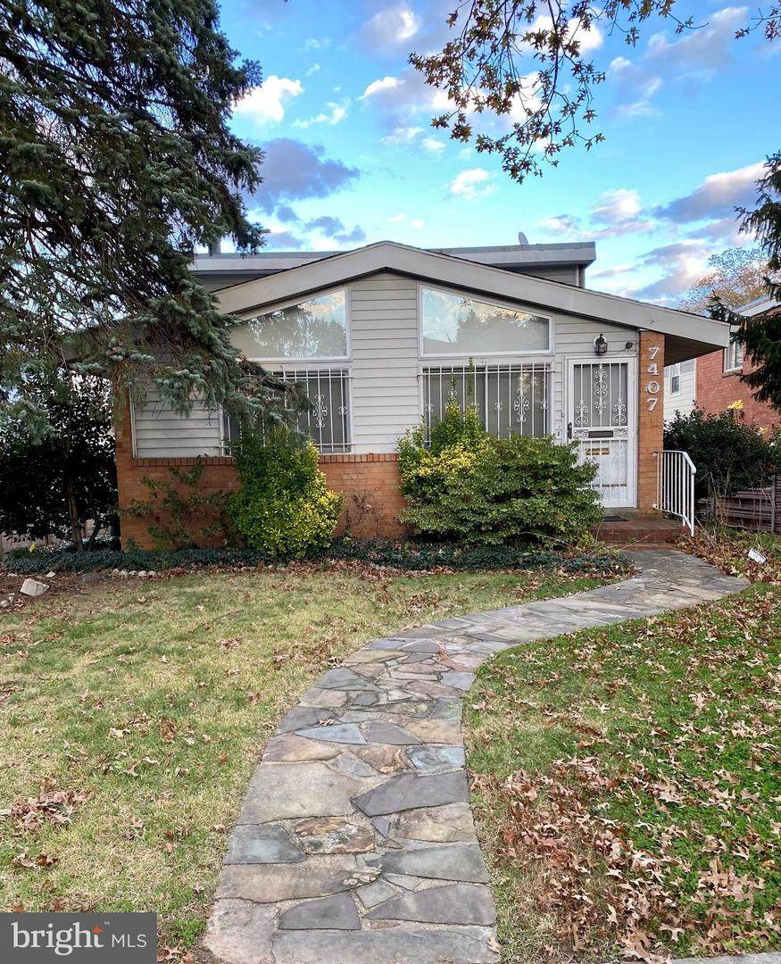 7407 9TH Street - Photo 1