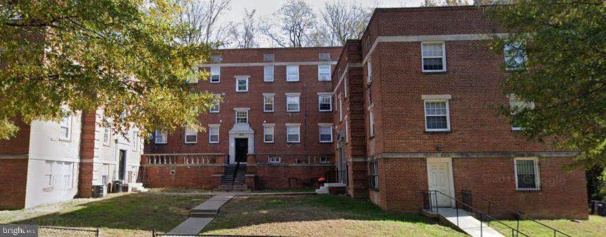 3840 S Capitol - Photo 1