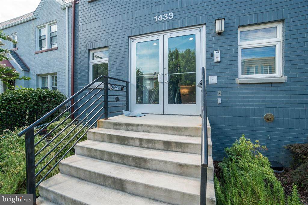 1433 K Street - Photo 1