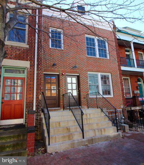 206 Morgan Street - Photo 1