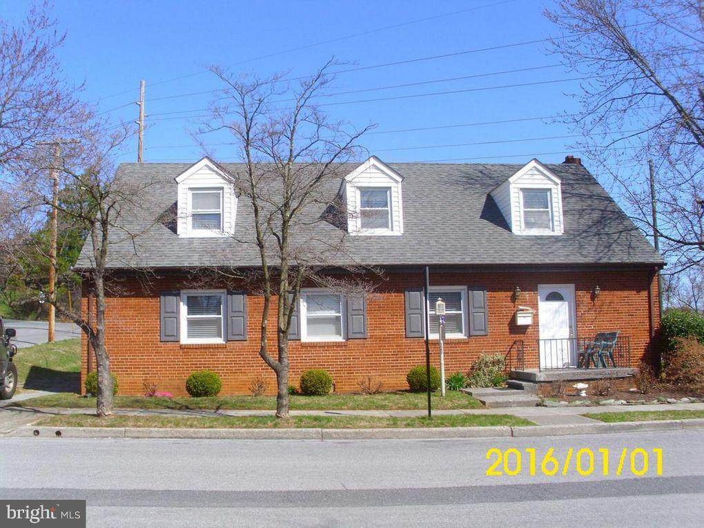 123 6TH - Photo 1