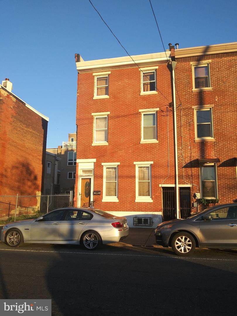 1441 5TH Street - Photo 1