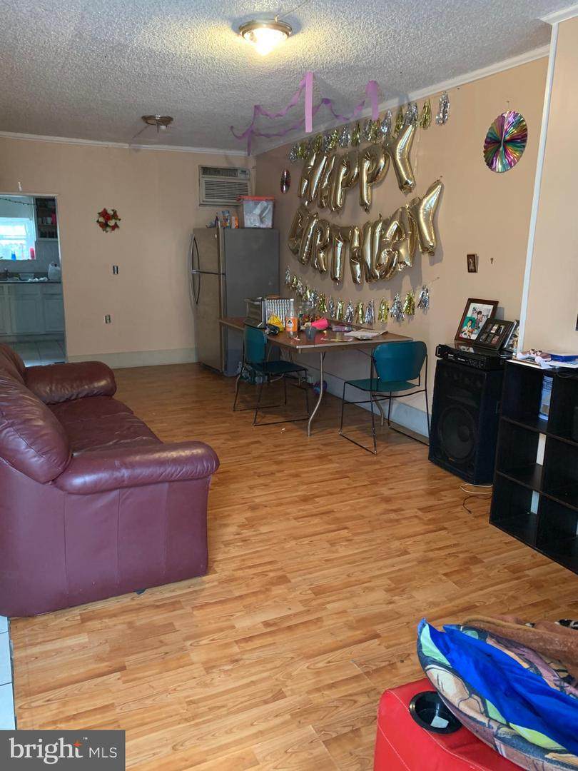 2620 Franklin Street - Photo 1