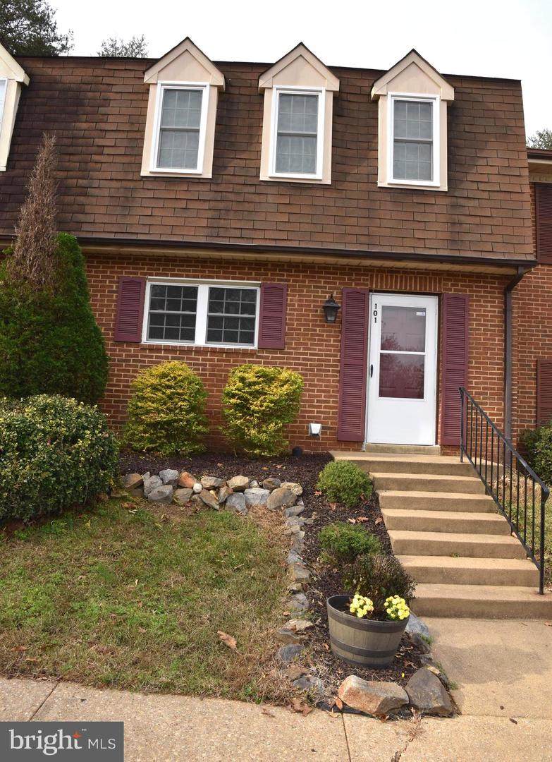 101 Kings Mill Drive - Photo 1