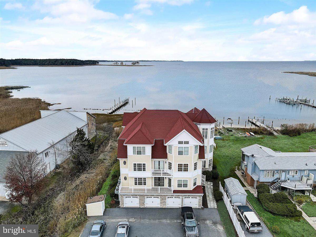 101 Swan Cove Lane - Photo 1