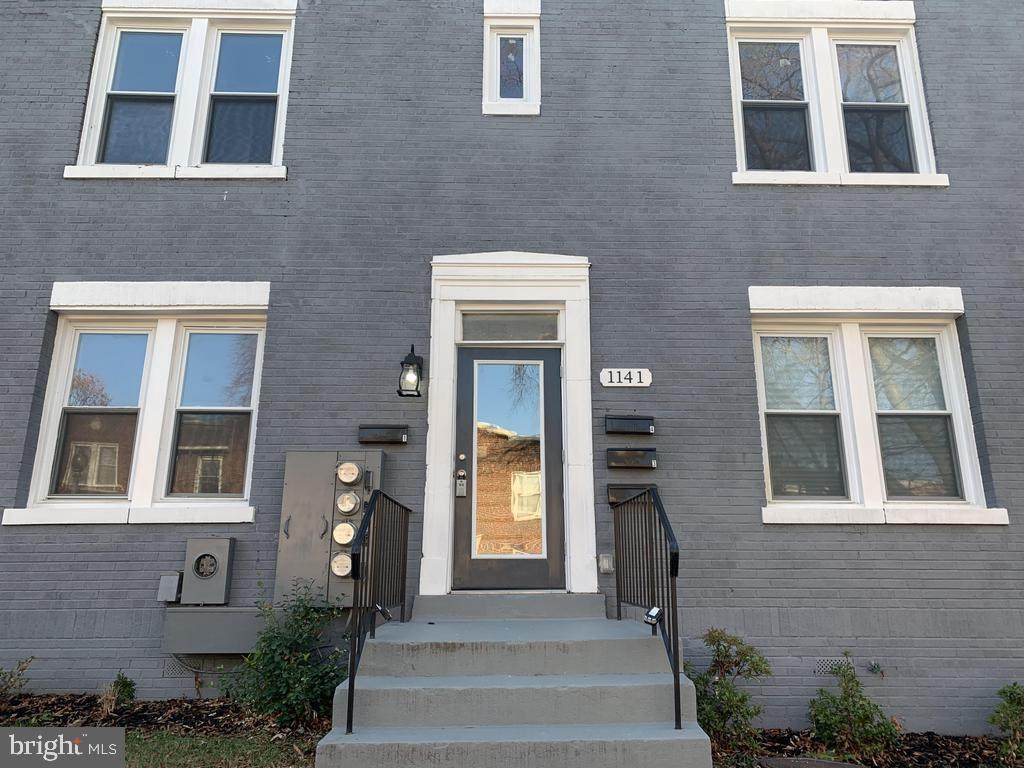 1141 Owen Place - Photo 1