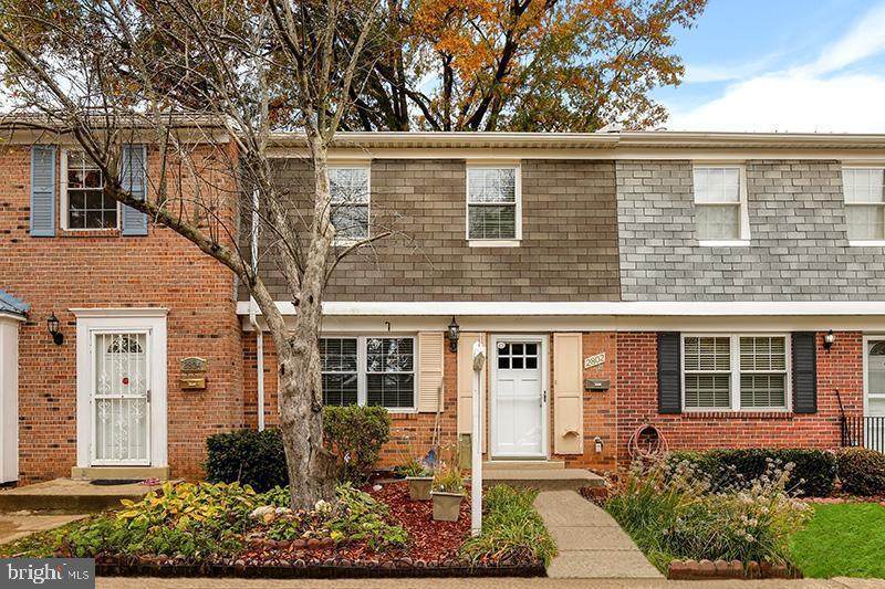 2802 Hogan Court - Photo 1