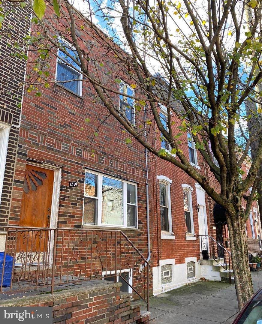1314 Dickinson Street - Photo 1
