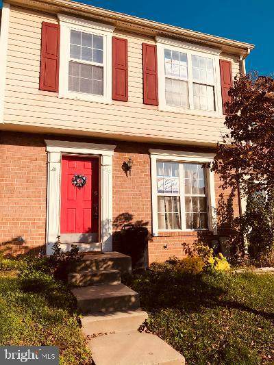 319 Fullerton Place - Photo 1