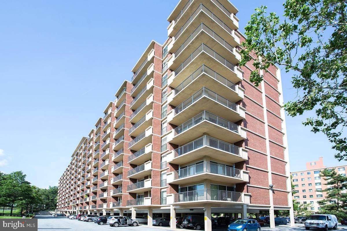1300 Army Navy Drive - Photo 1