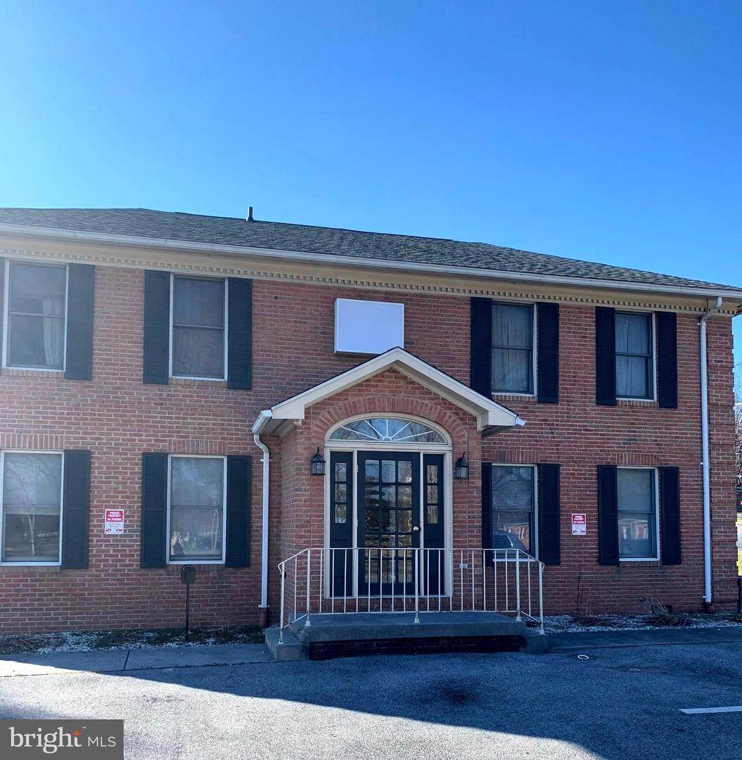 907 Royal - Photo 1